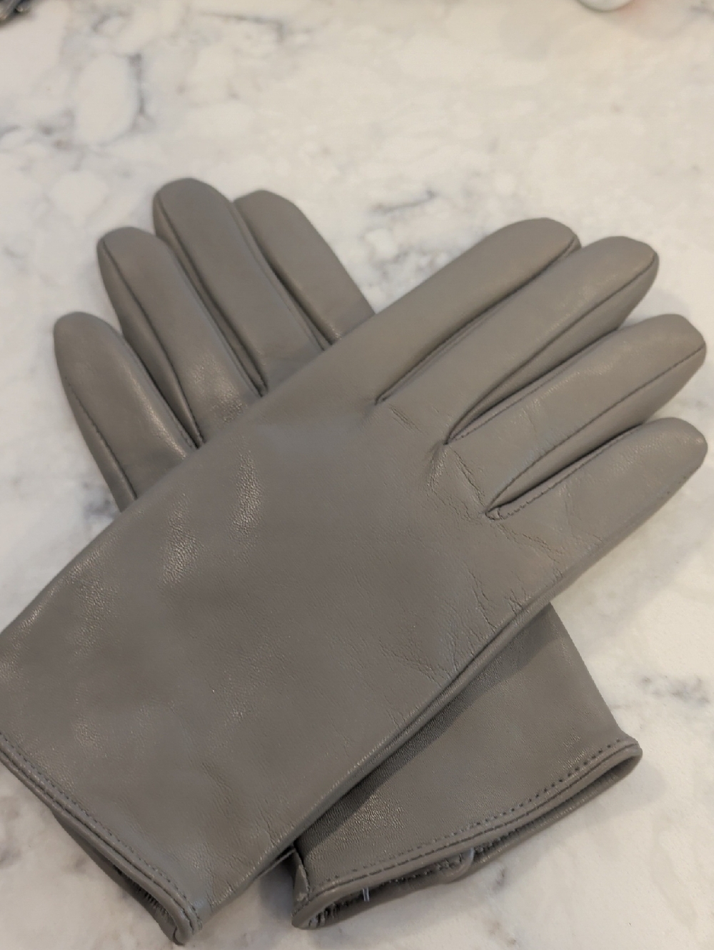 New Banana Republic Gray Leather Gloves